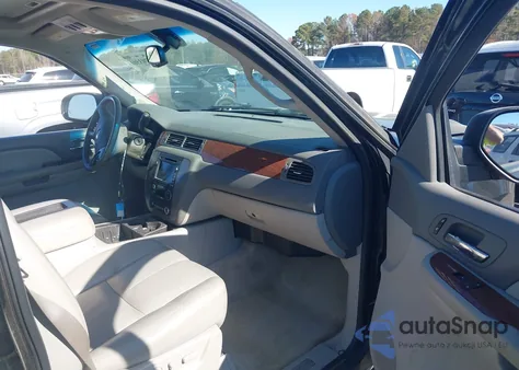 2008 GMC Yukon Xl 1500 Slt z USA, uszkodzony, nr VIN 1GKFC16J48R106602